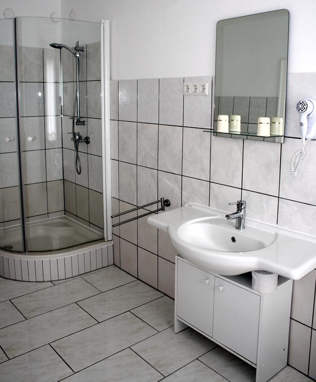 Hotel Zur Heidquelle Бремен Екстер'єр фото
